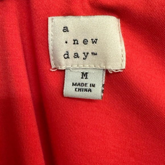 Off shoulder mini dress - Picture 2 of 3